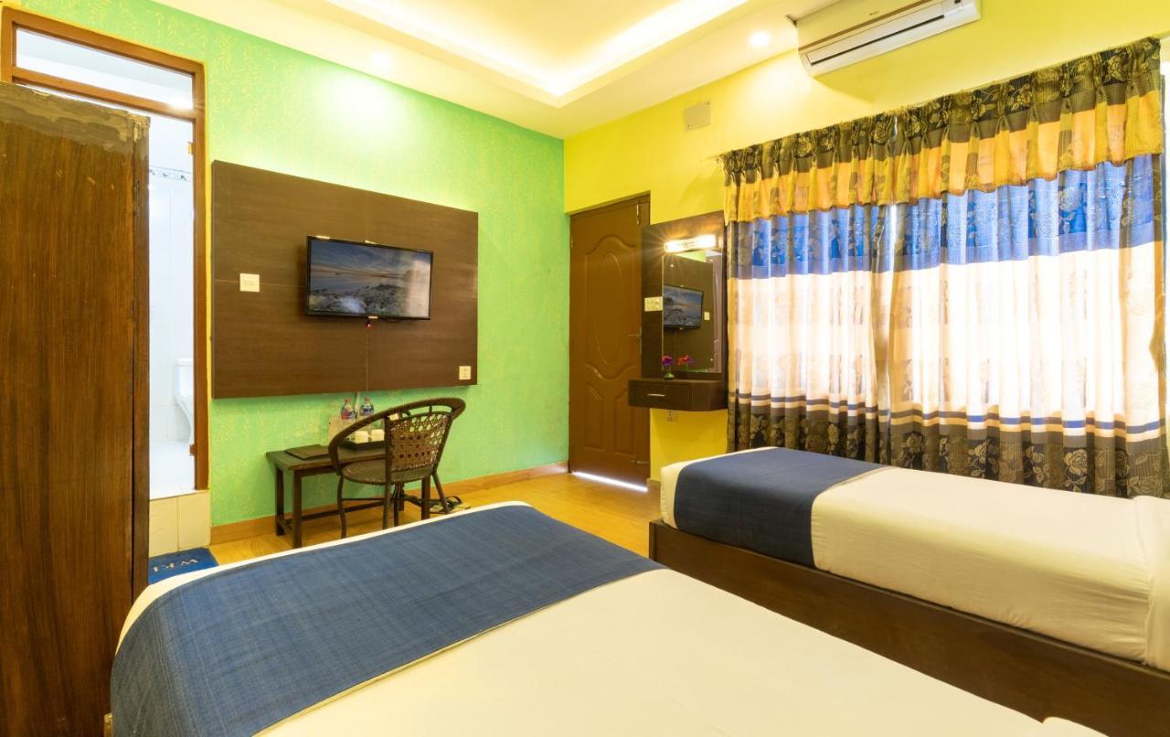 Golden Gate Hotel Pokhara Exterior foto